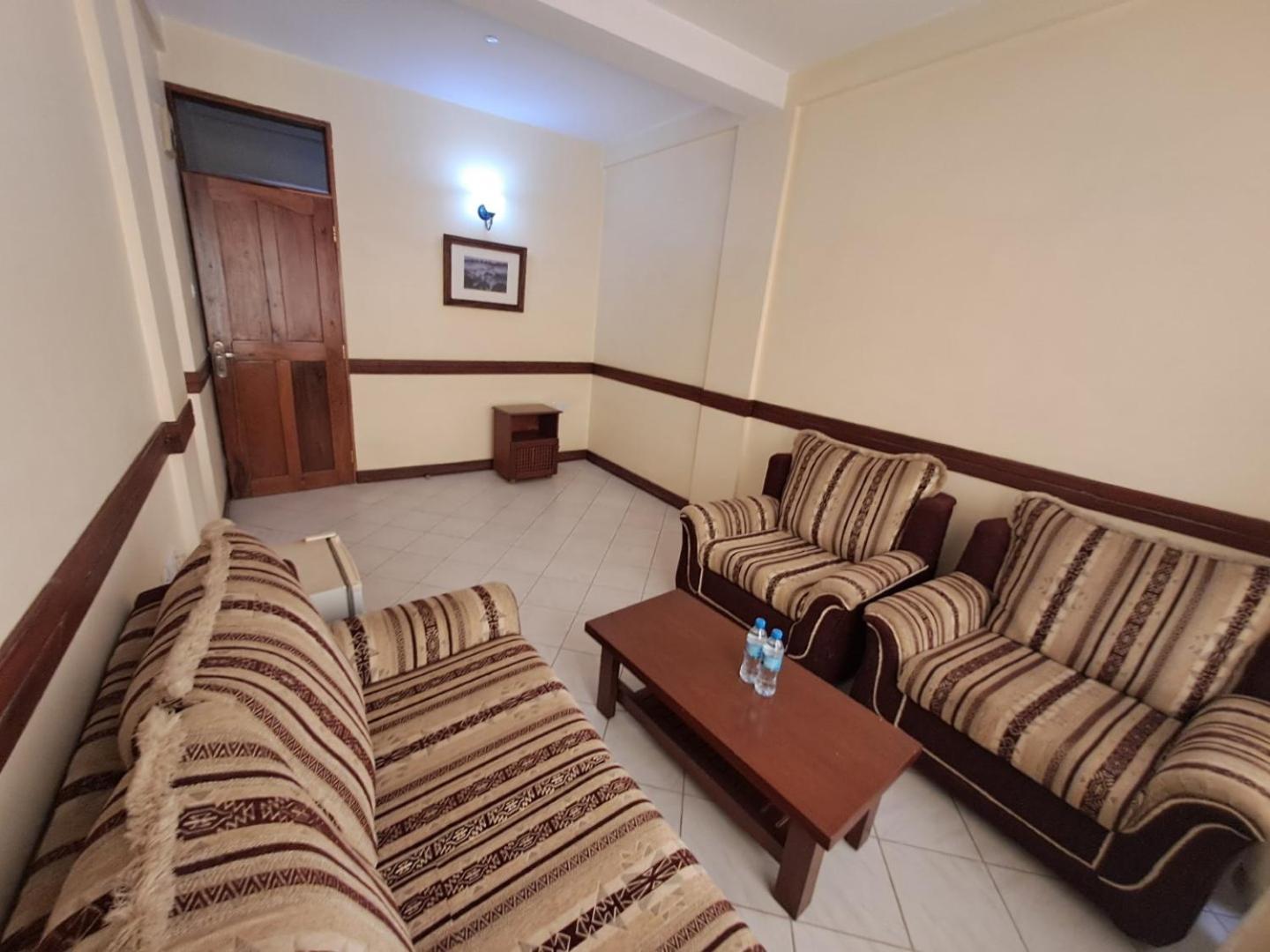 Moshi Leopard Hotel 外观 照片