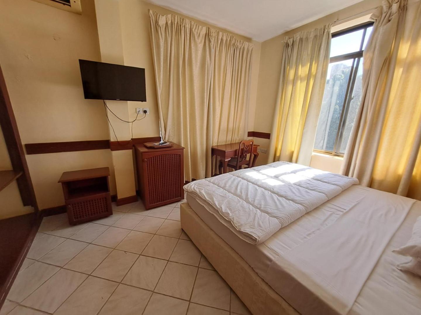 Moshi Leopard Hotel 外观 照片