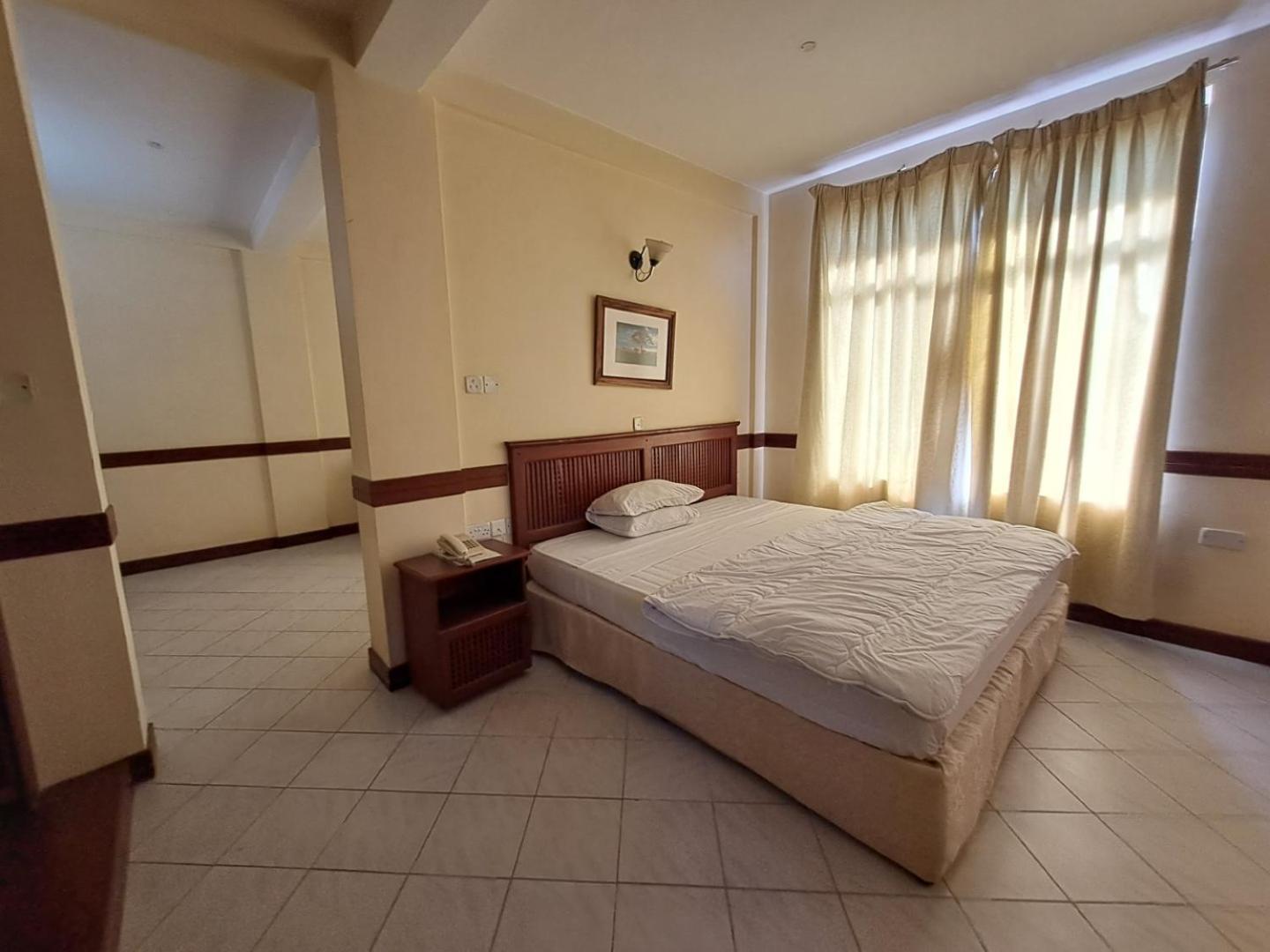 Moshi Leopard Hotel 外观 照片