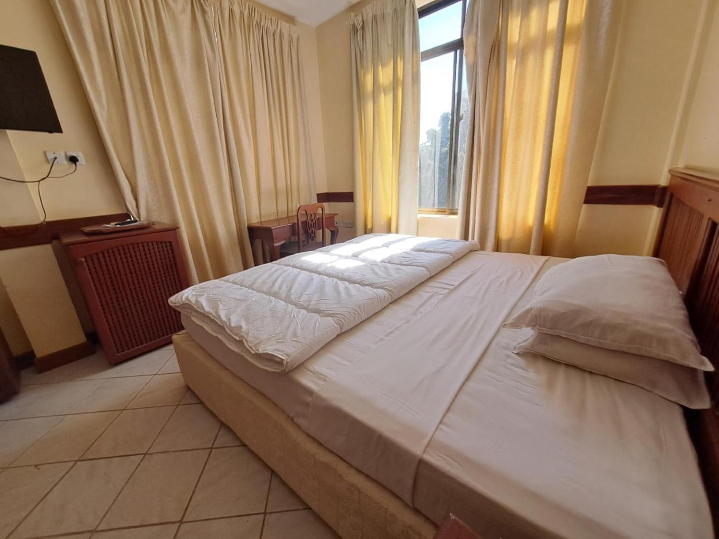 Moshi Leopard Hotel 外观 照片
